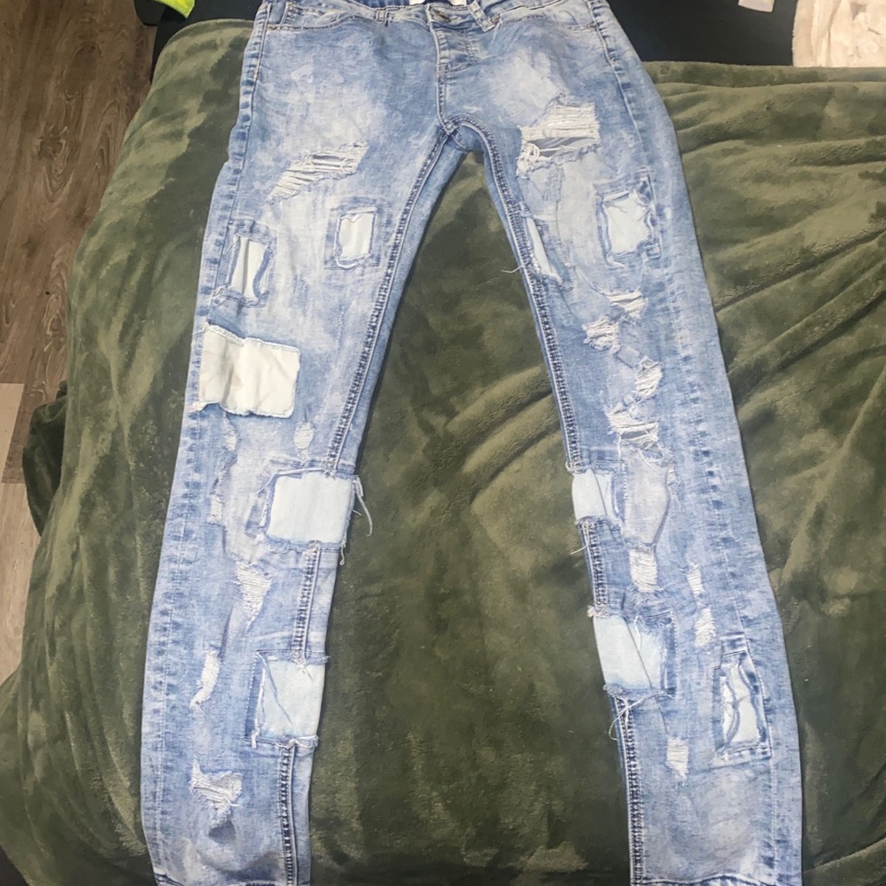 Distressed Light Blue Skinny Jeans